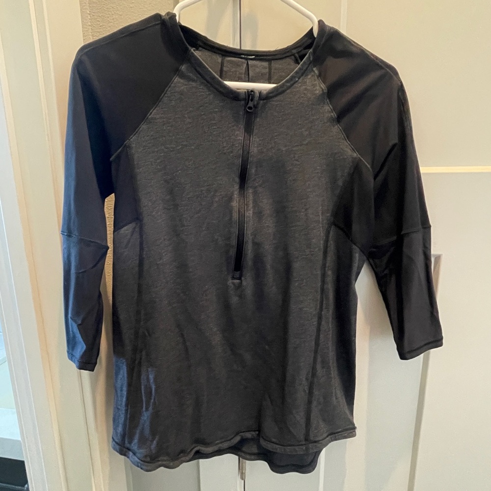 Lululemon 3/4 sleeve & zip baseball tee
